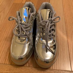 1990 London metallic  sneakers
